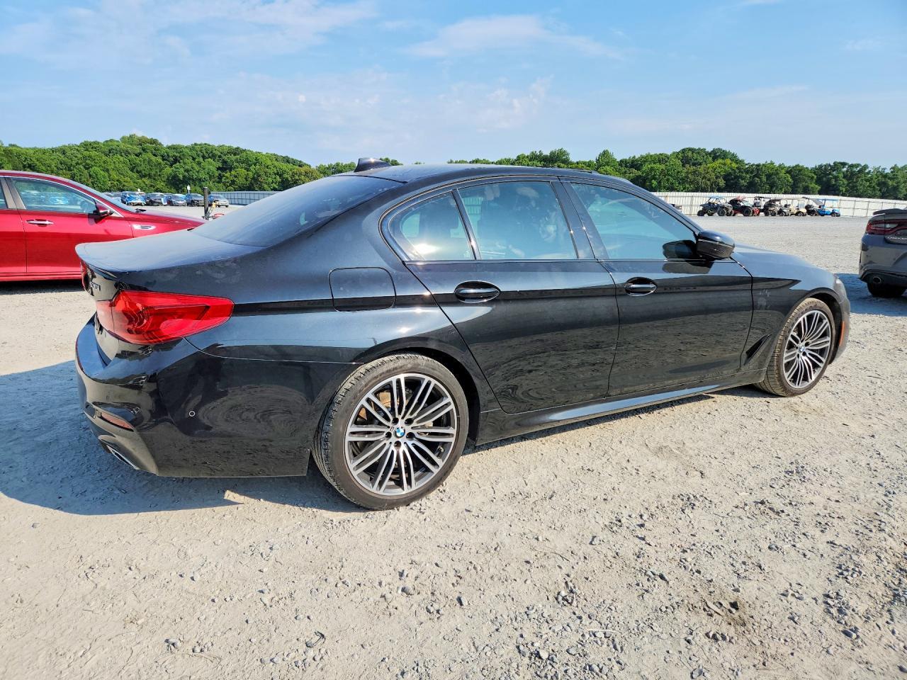 2020 BMW 530 I - Фото 3