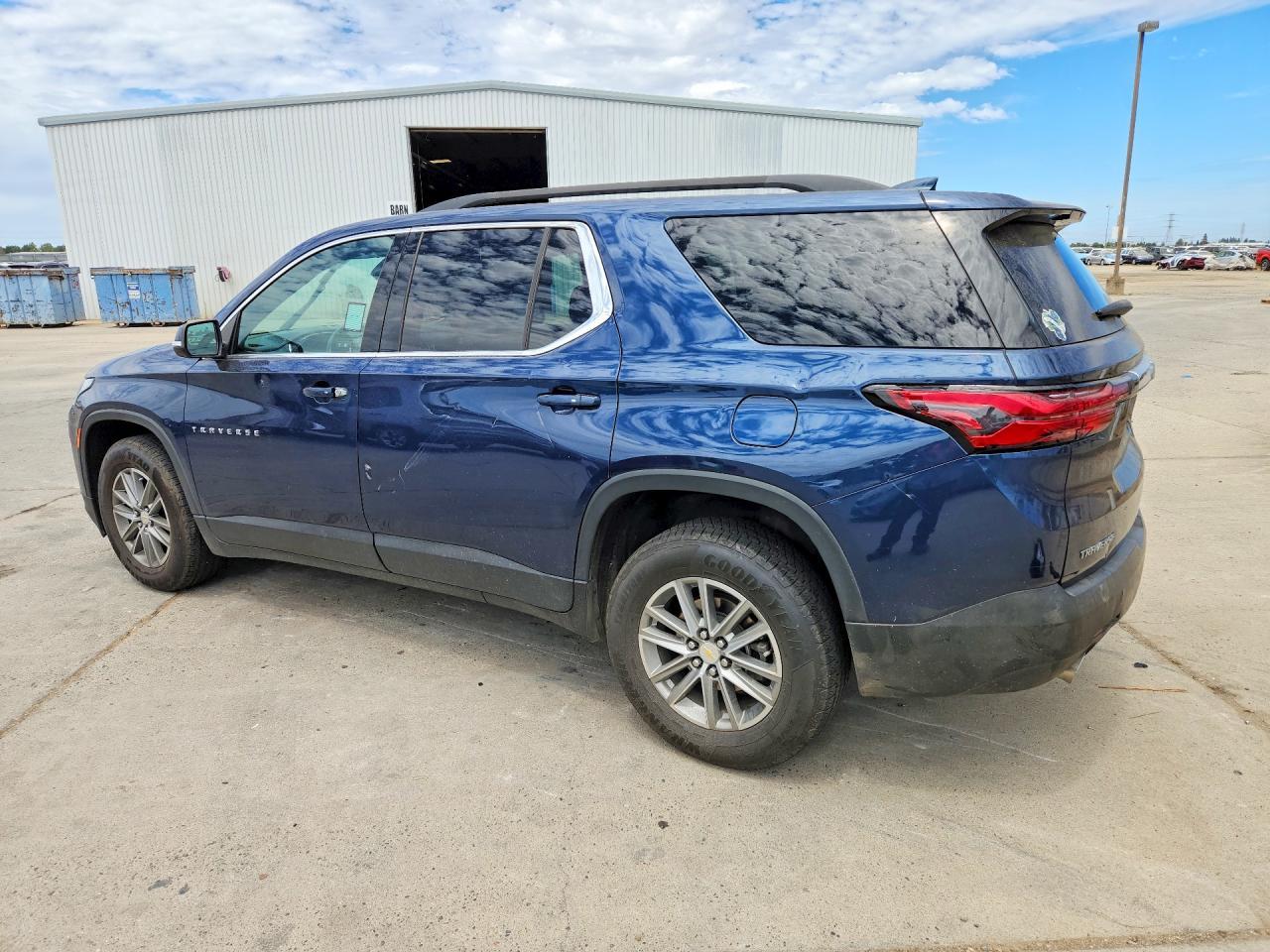 2023 Chevrolet Traverse Lt - Фото 2