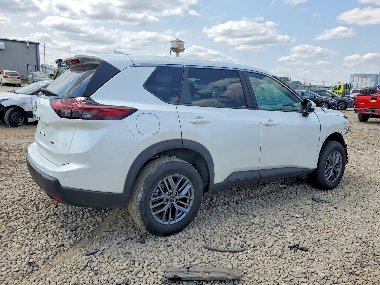 2026 Nissan Rogue Sv - Фото 3