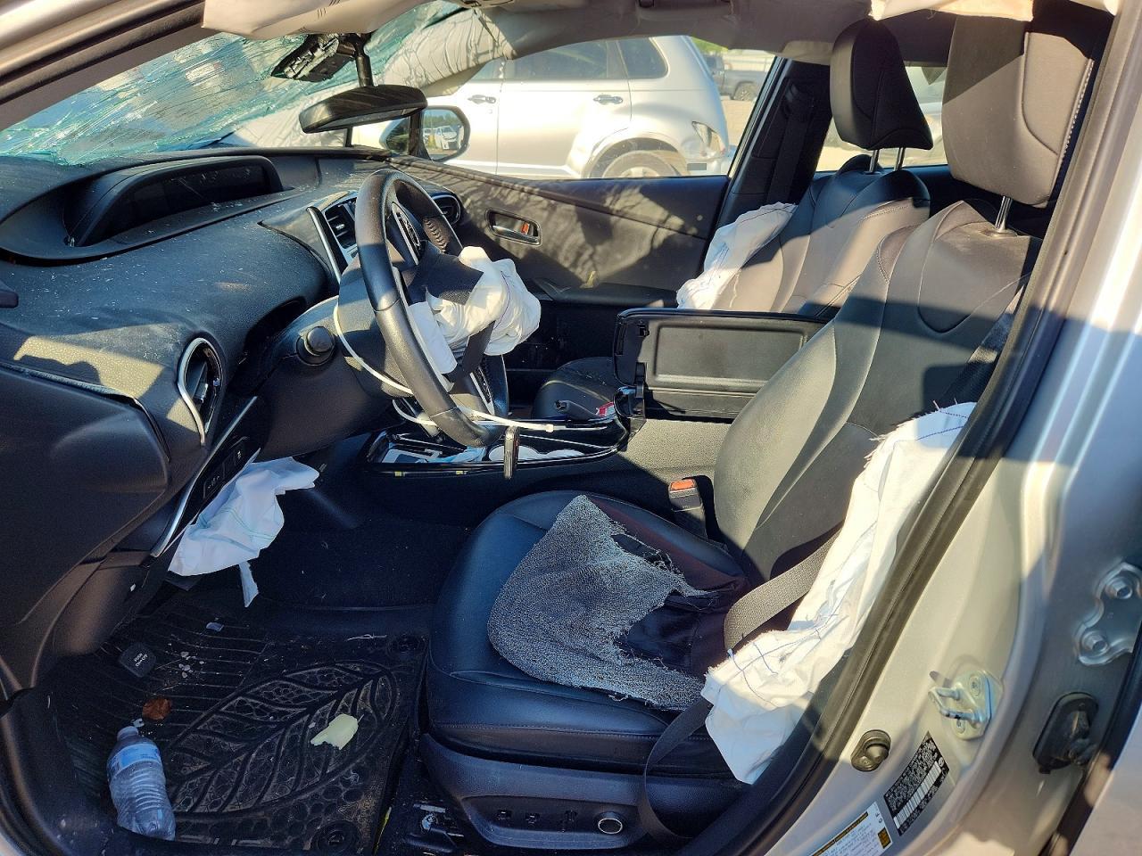 2016 Toyota Prius Four - Image 7