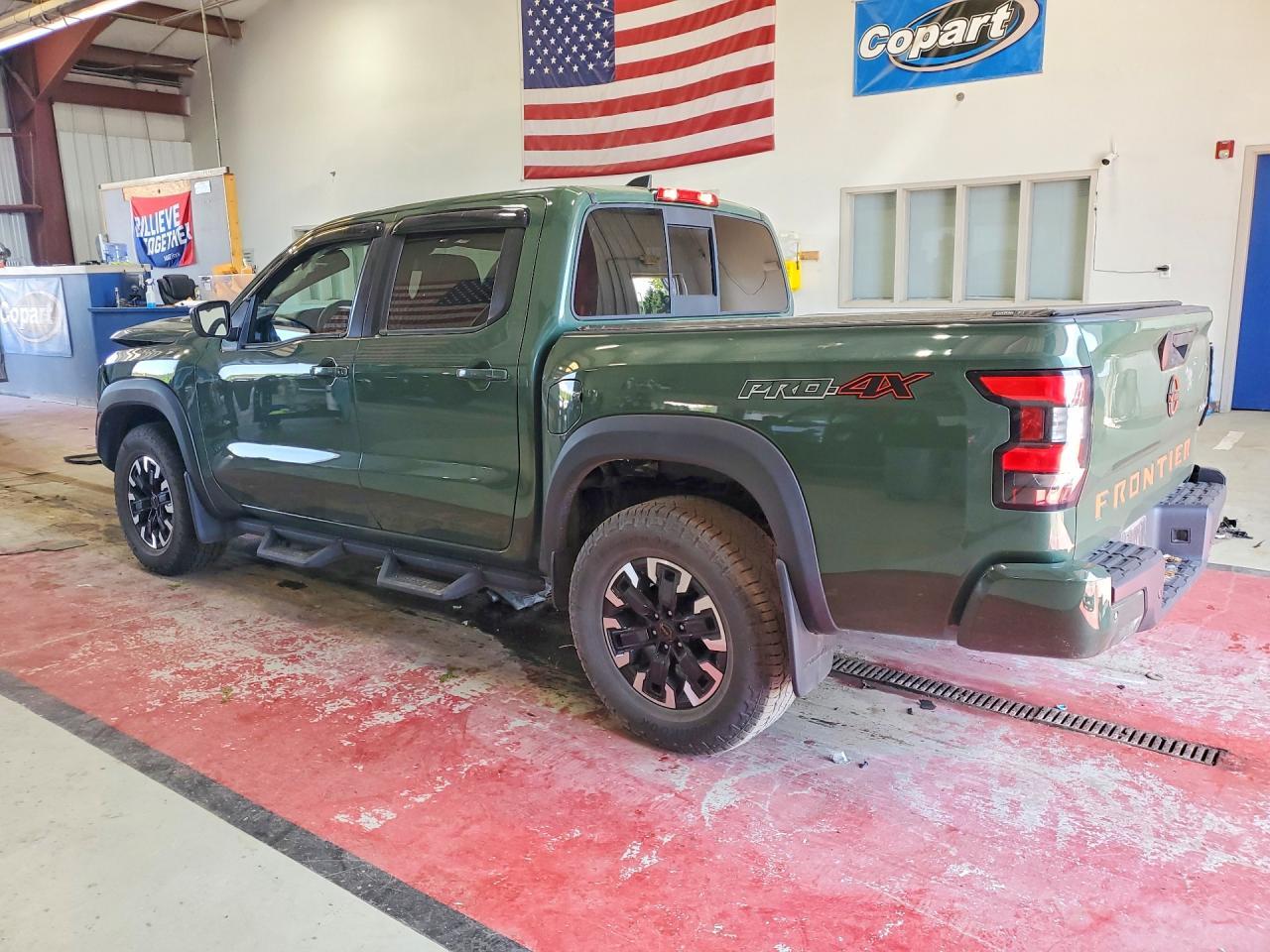2022 Nissan Frontier Pro-4X - Фото 2