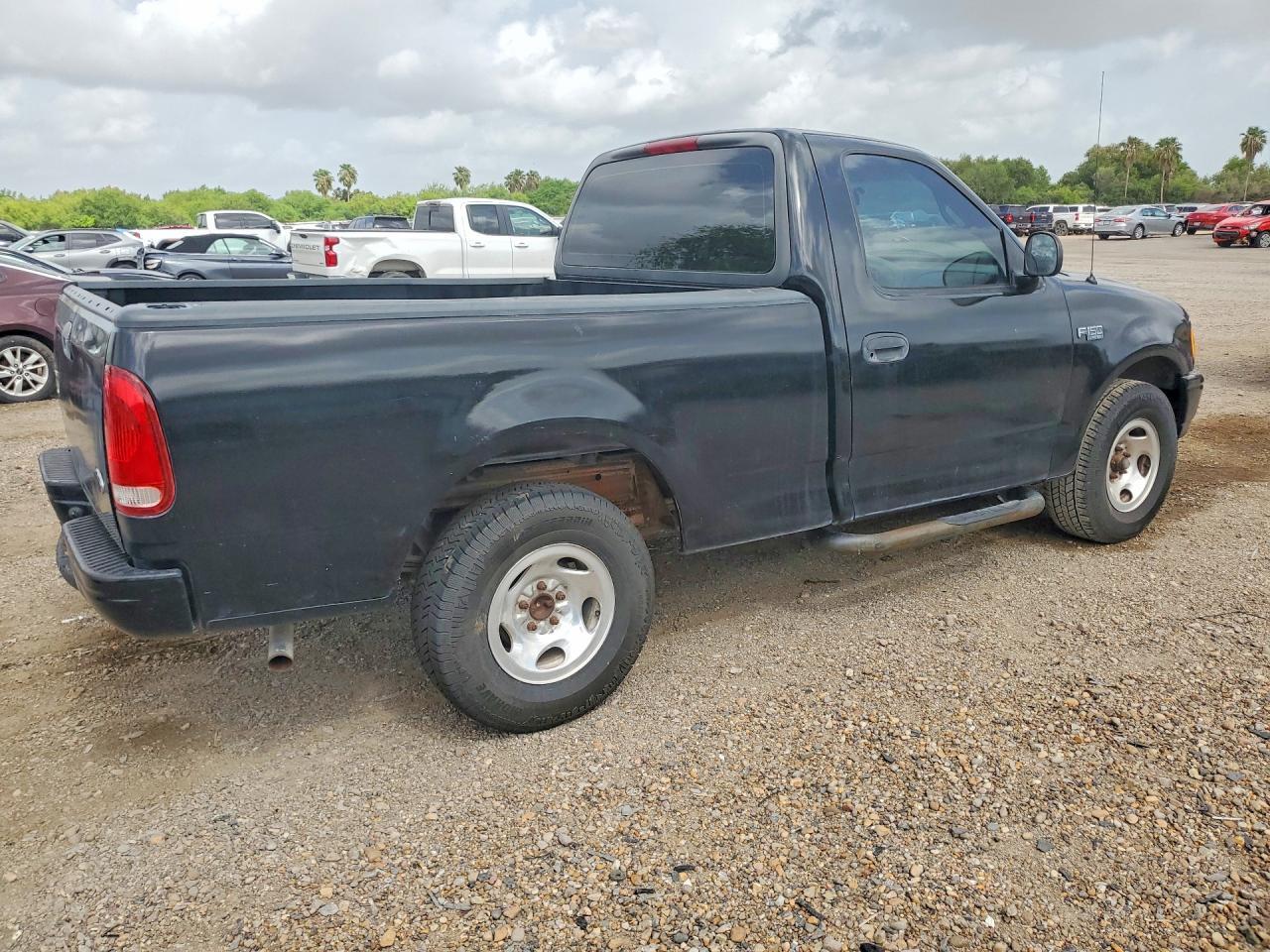 1998 Ford F150 - Image 3