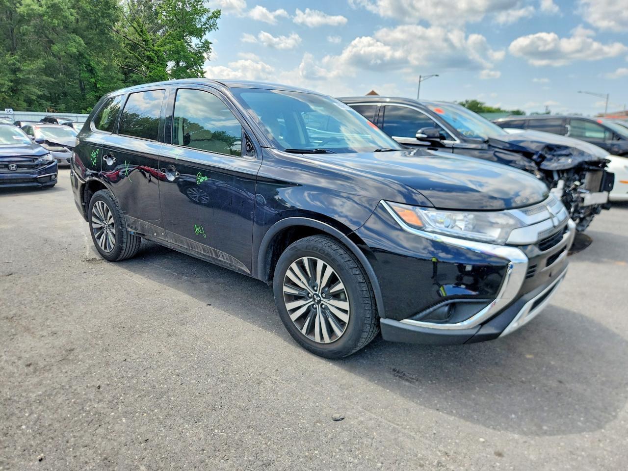 2020 Mitsubishi Outlander Es - Image 4