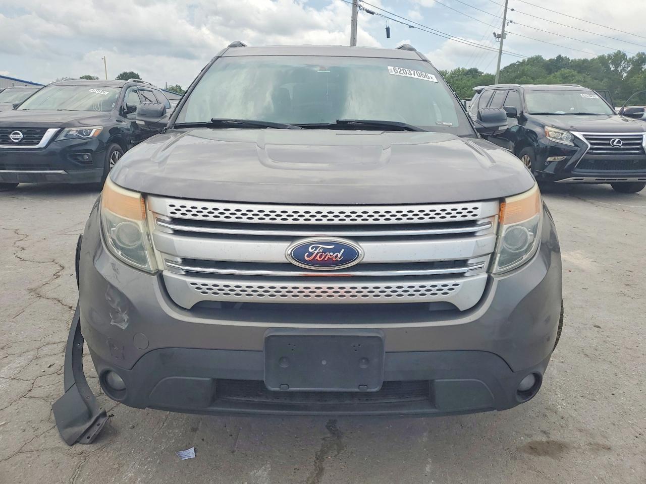 2013 Ford Explorer Xlt - Image 5