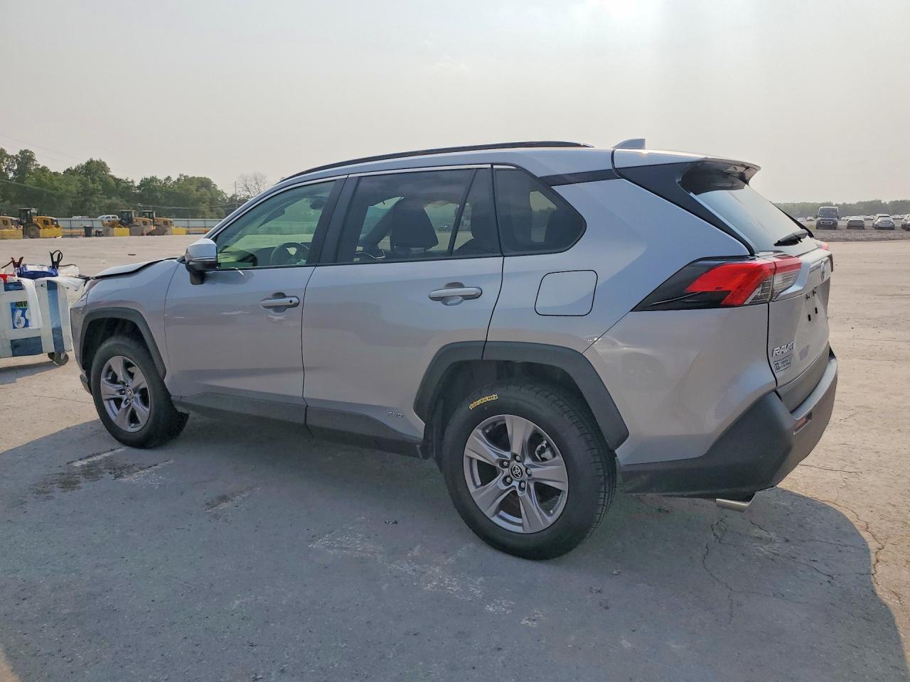2023 Toyota Rav4 Hybrid Xle - Фото 2