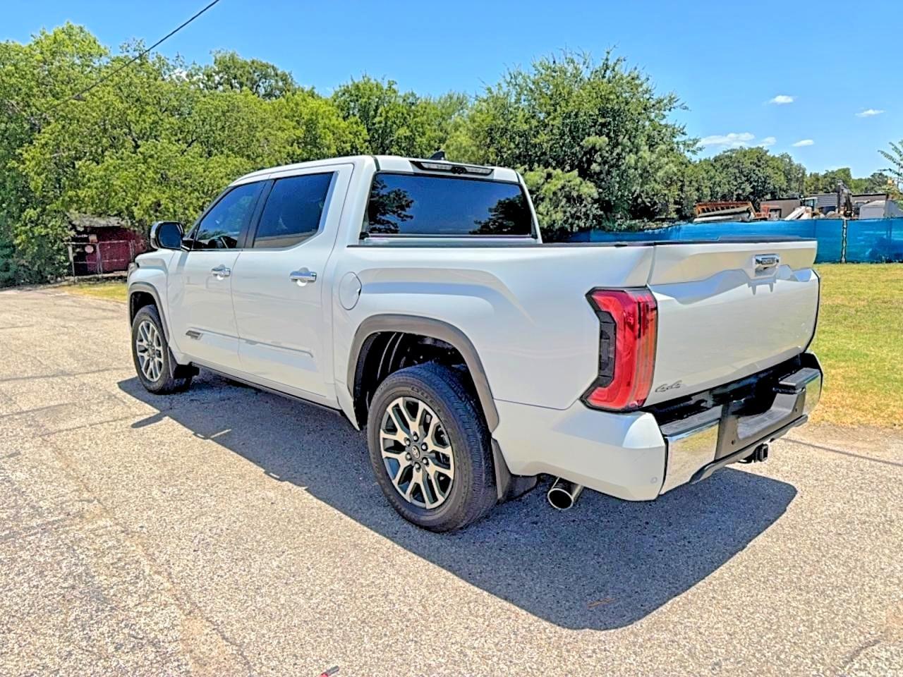 2025 Toyota Tundra 1794 Edition - Фото 3