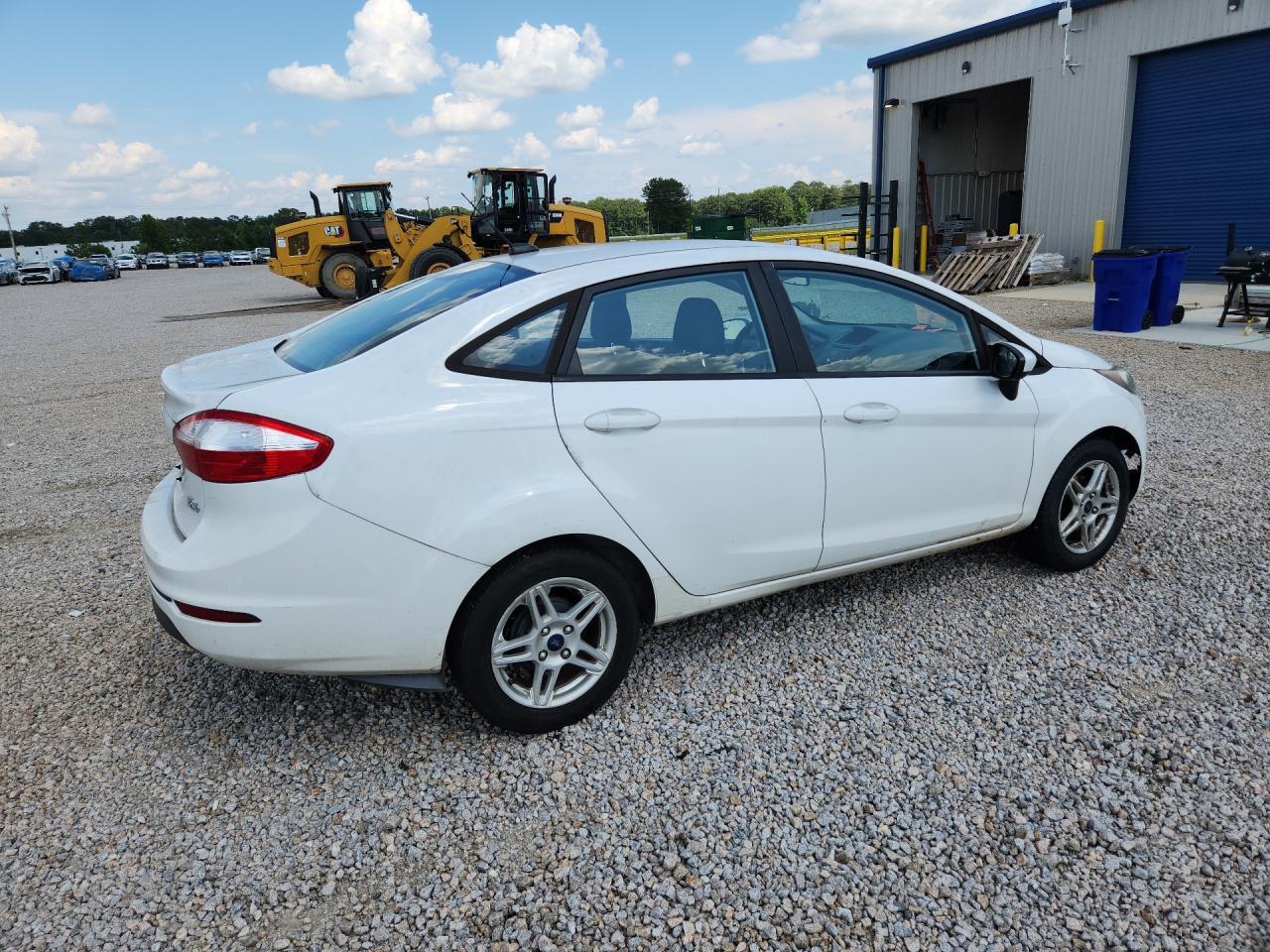 2018 Ford Fiesta Se - Фото 3