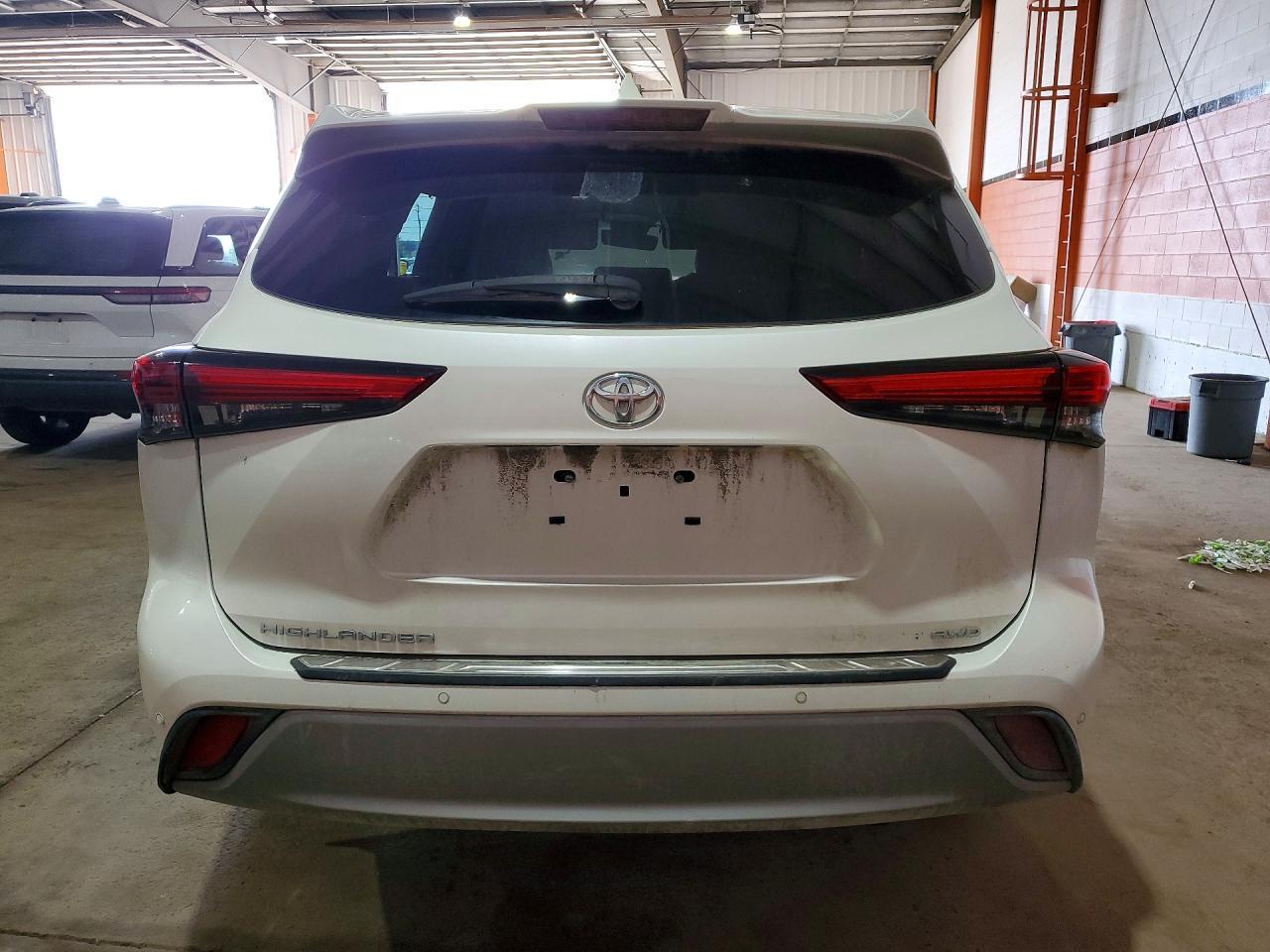 2020 Toyota Truck/Van Highlander Limited V6 4Dr Awd - Image 6