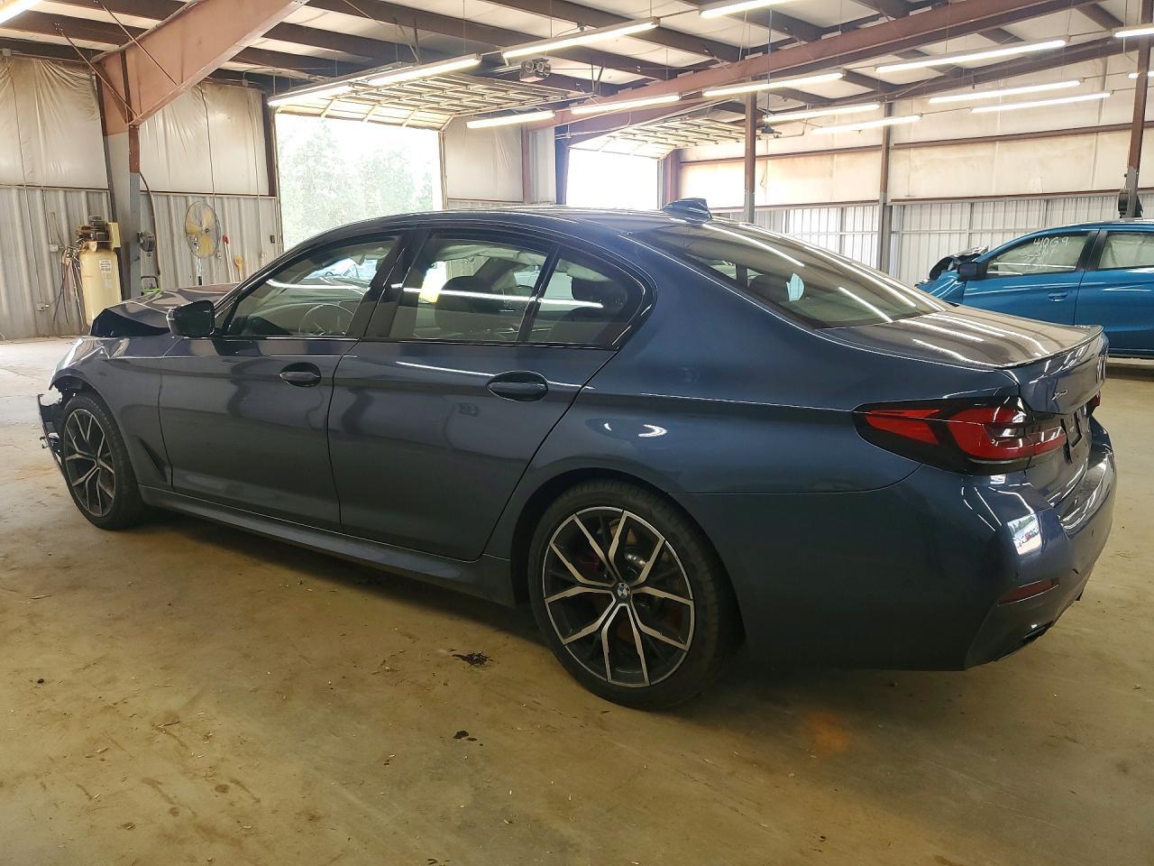 2023 BMW 540 Xi - Фото 2
