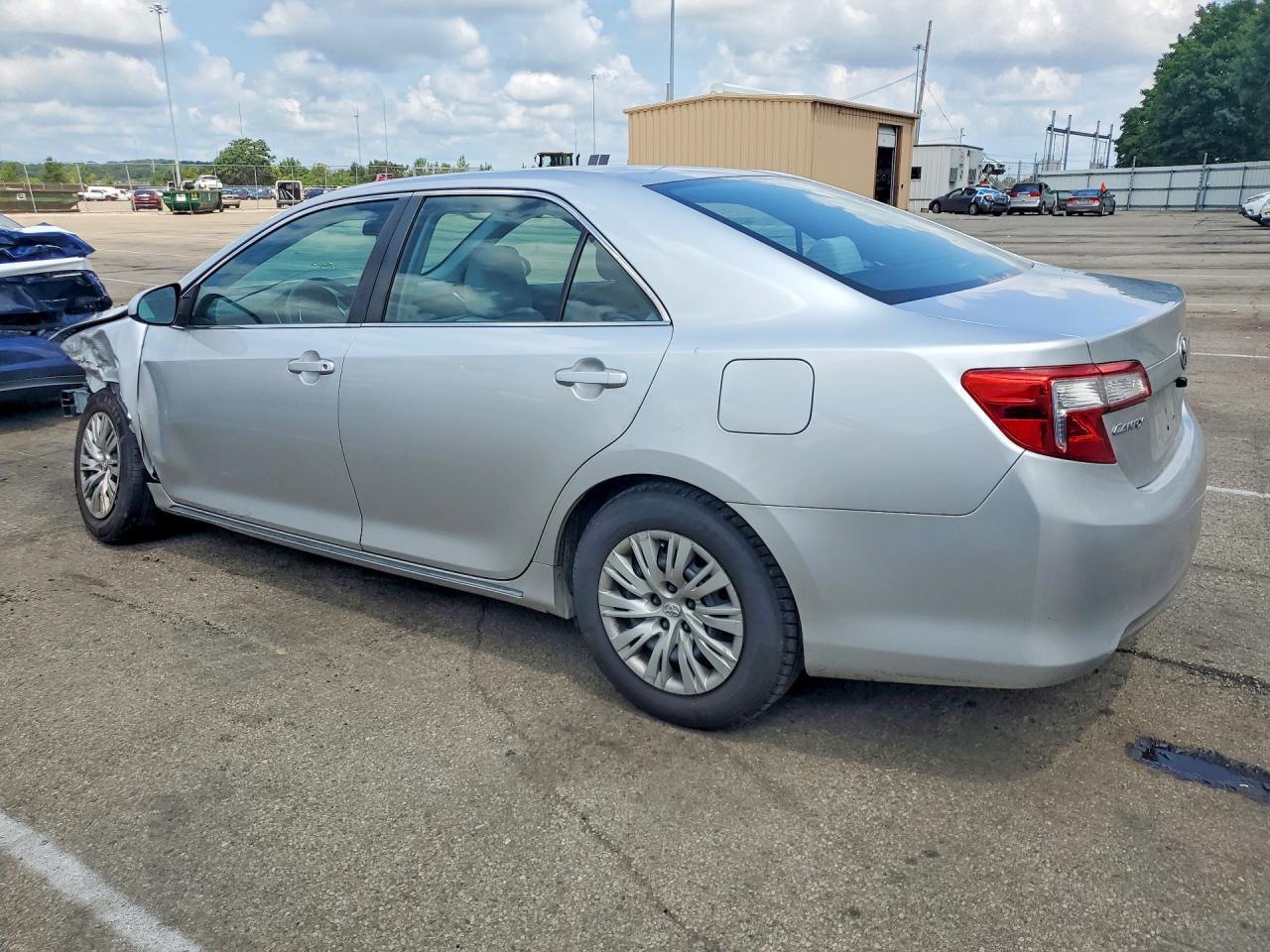 2013 Toyota Camry Le - Image 2