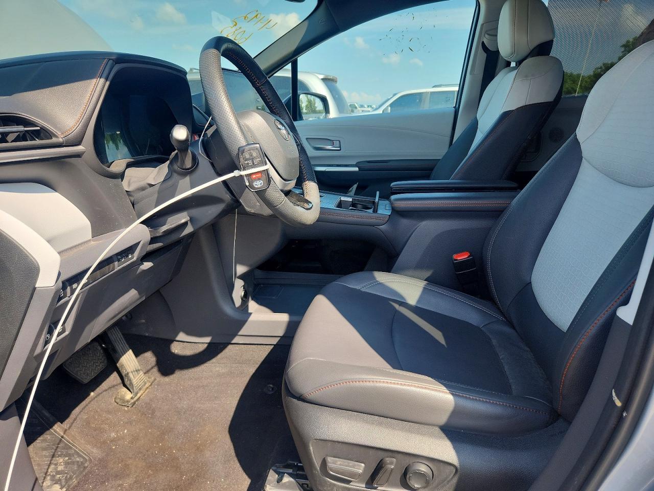 2023 Toyota Sienna Xse 7-Passenger - Фото 7