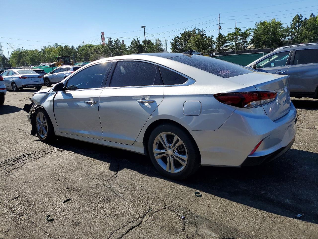 2019 Hyundai Sonata Limited - Фото 2