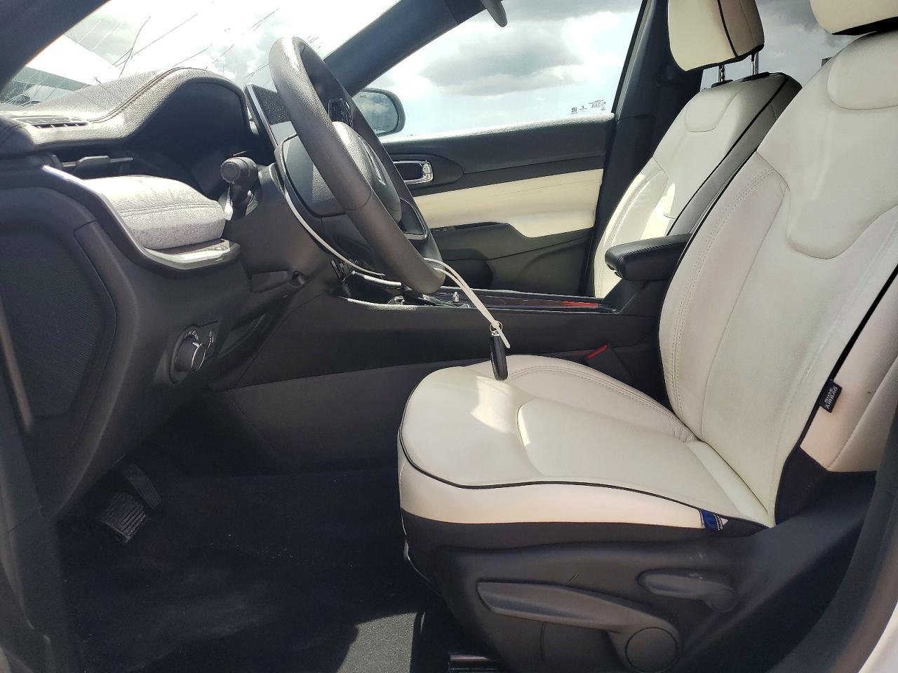 2023 Jeep Compass Sport - Фото 7