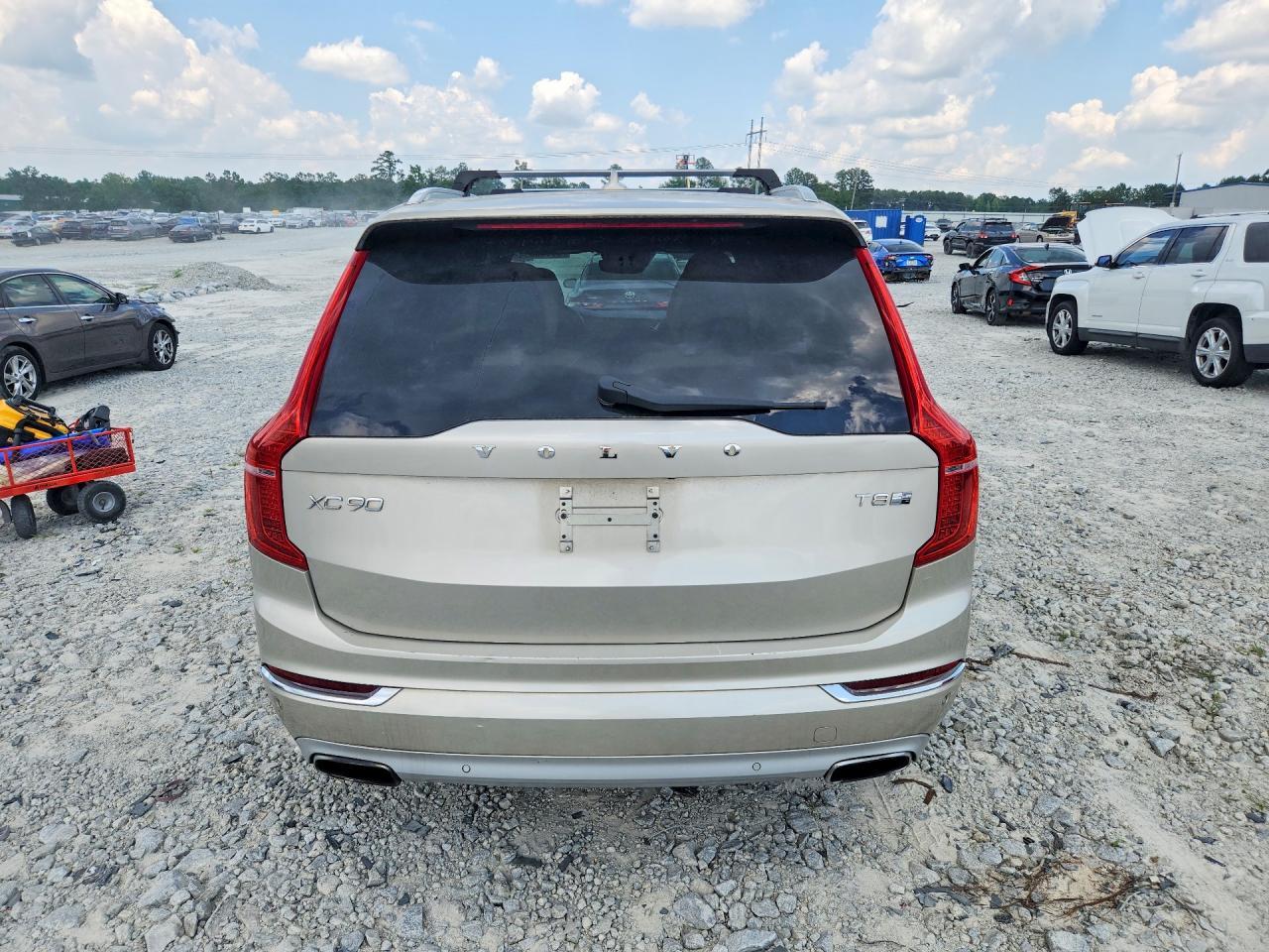 2017 Volvo Xc90 T8 - Image 6
