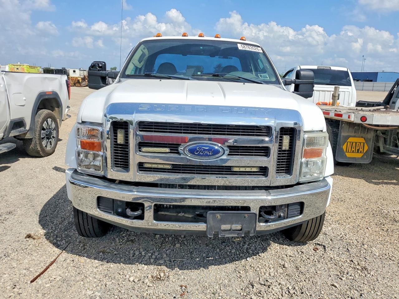 2008 Ford F550 Super Duty - Image 5