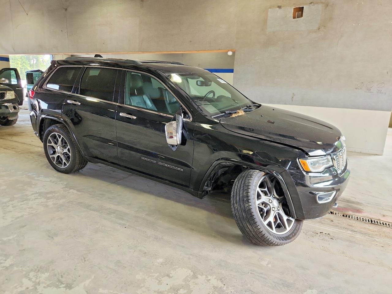 2019 Jeep Grand Cherokee Overland - Фото 4