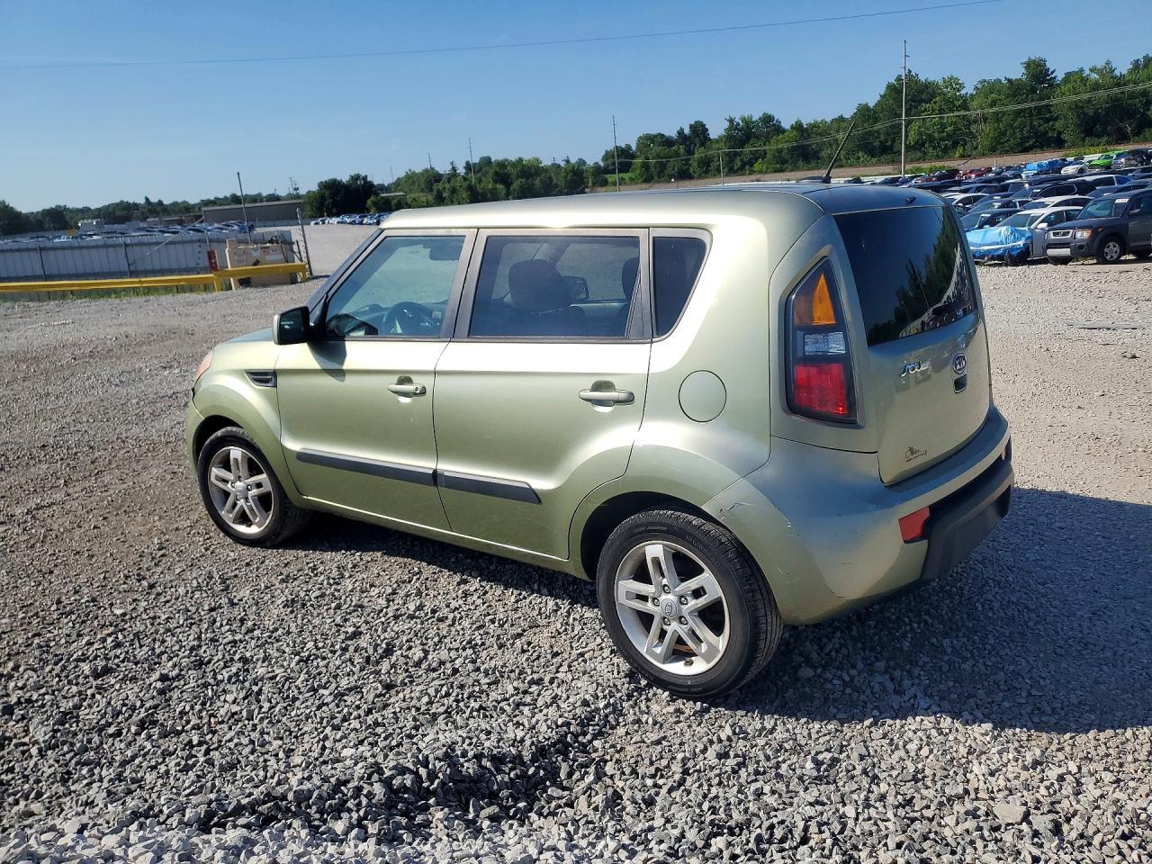 2011 Kia Soul + - Image 2