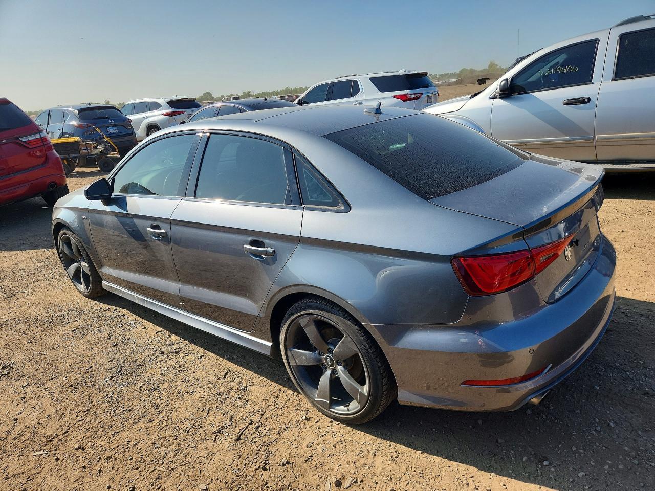 2016 Audi A3 Premium - Фото 2