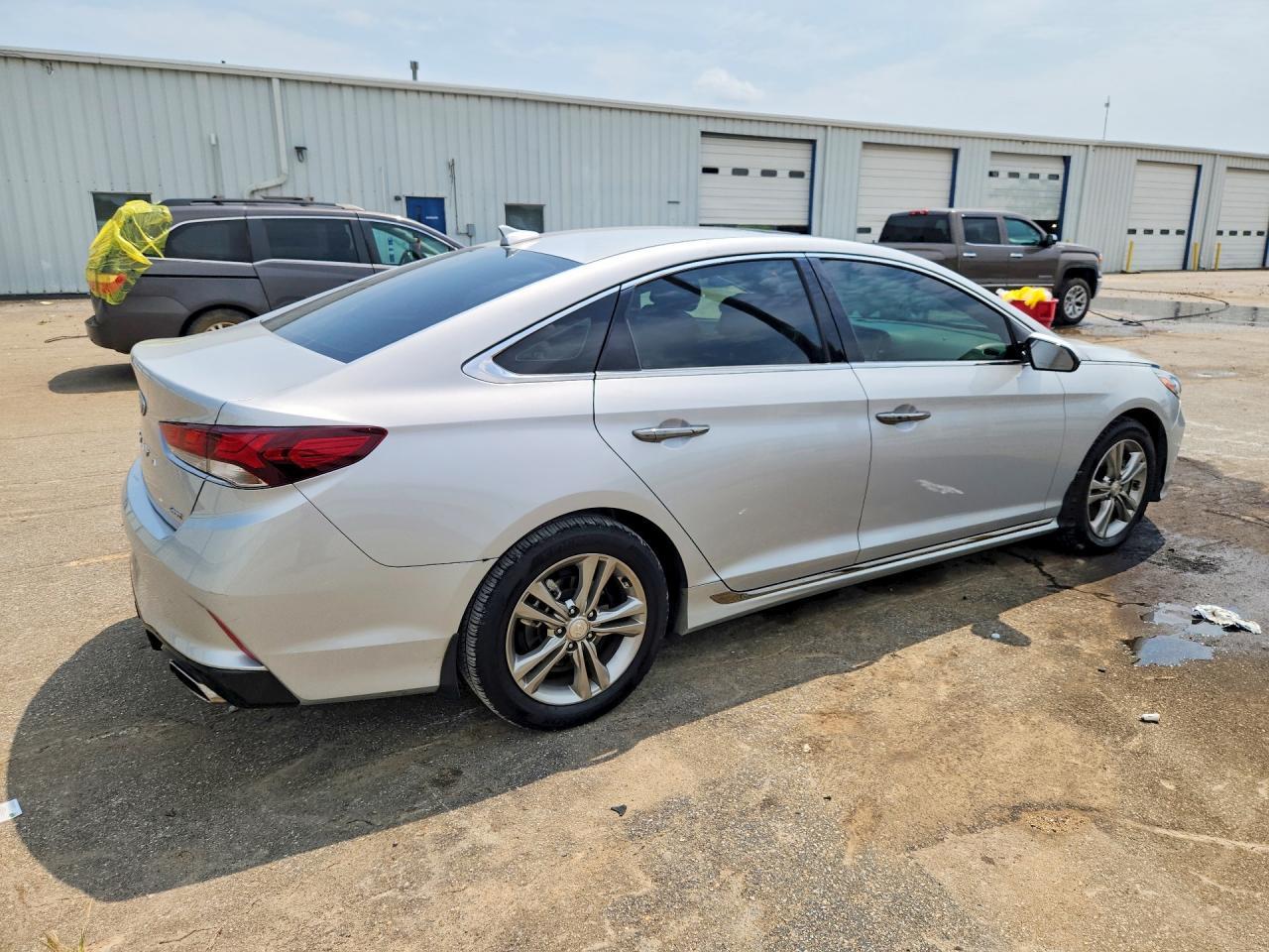 2019 Hyundai Sonata Sport - Фото 3
