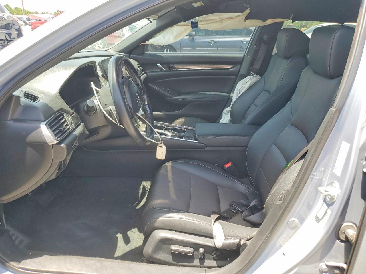 2022 Honda Accord Sport - Image 7