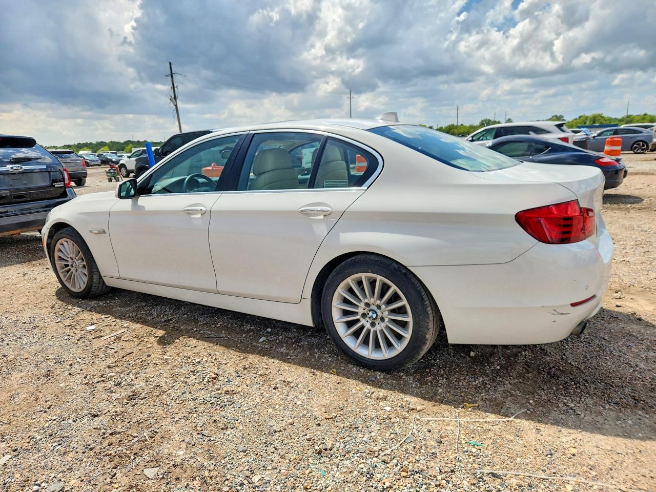 2012 BMW 535 I - Image 2