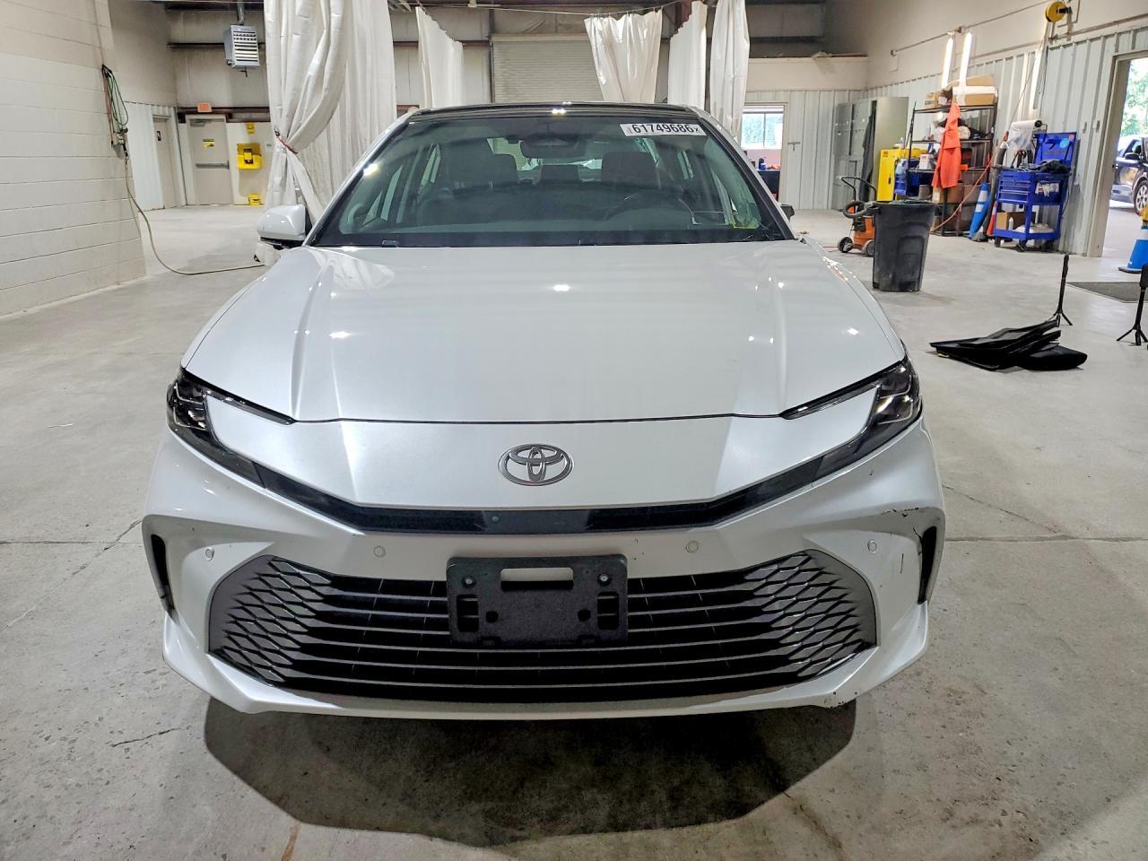 2025 Toyota Camry Xle - Image 5