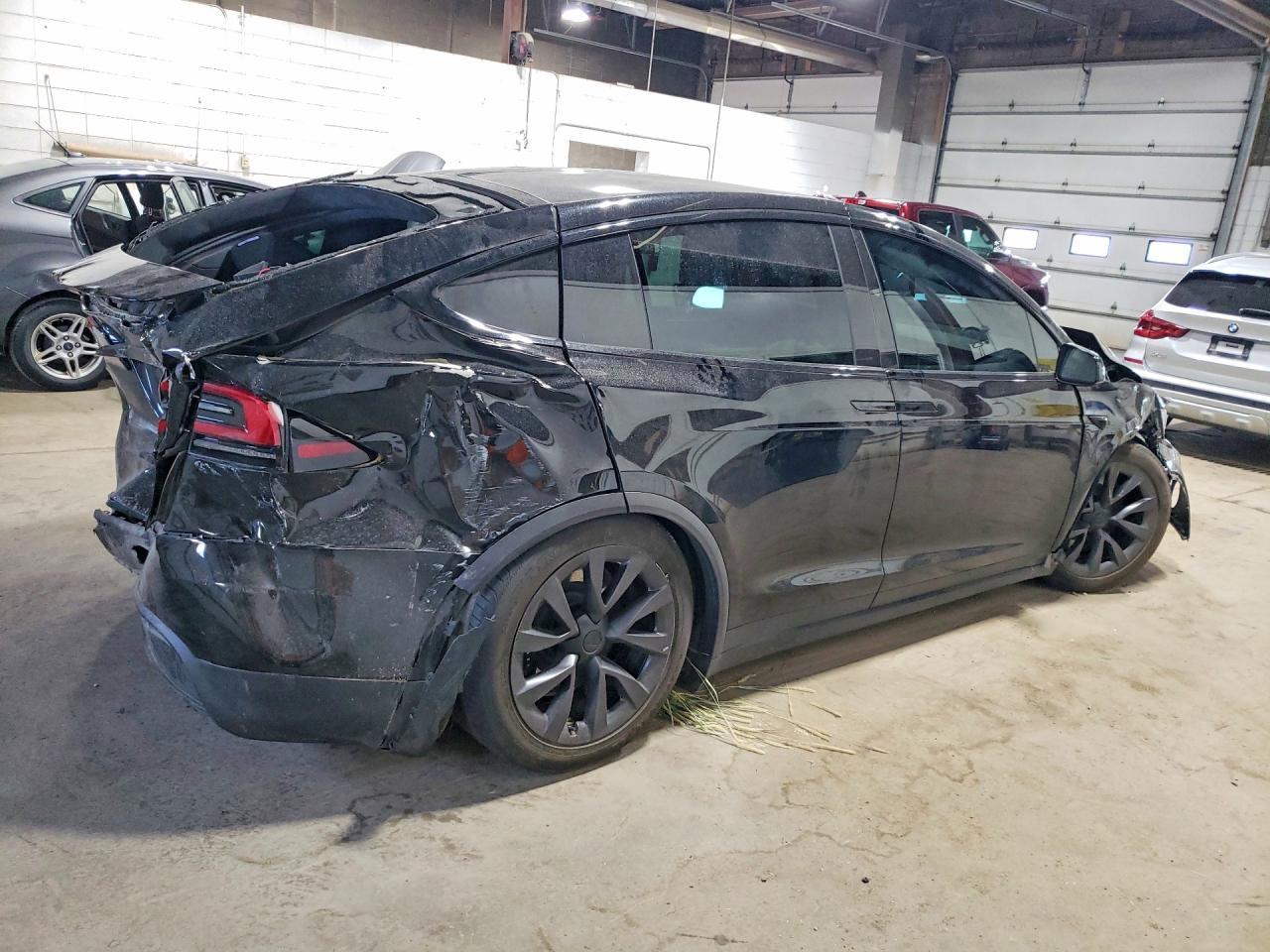 2024 Tesla Model X - Image 5