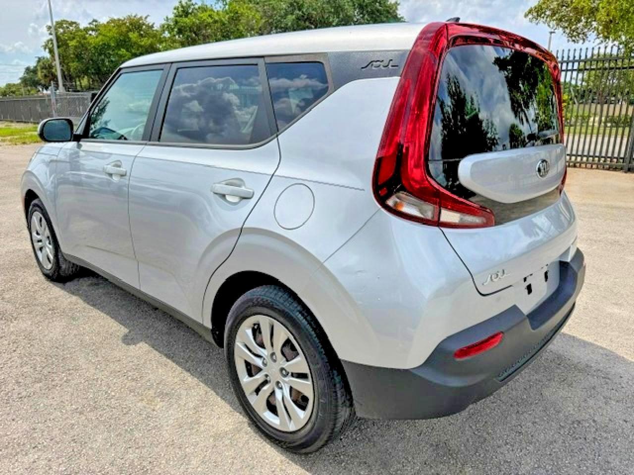 2020 Kia Soul Lx - Фото 2