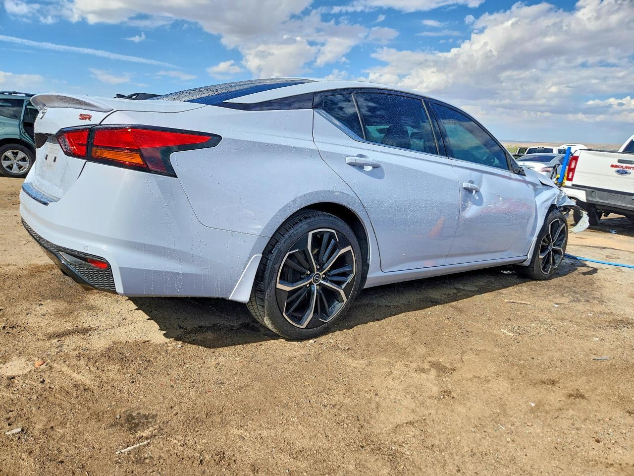 2023 Nissan Altima Sr - Image 3