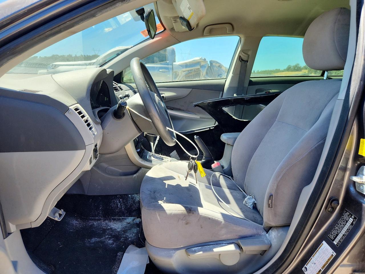 2010 Toyota Corolla Le - Фото 7