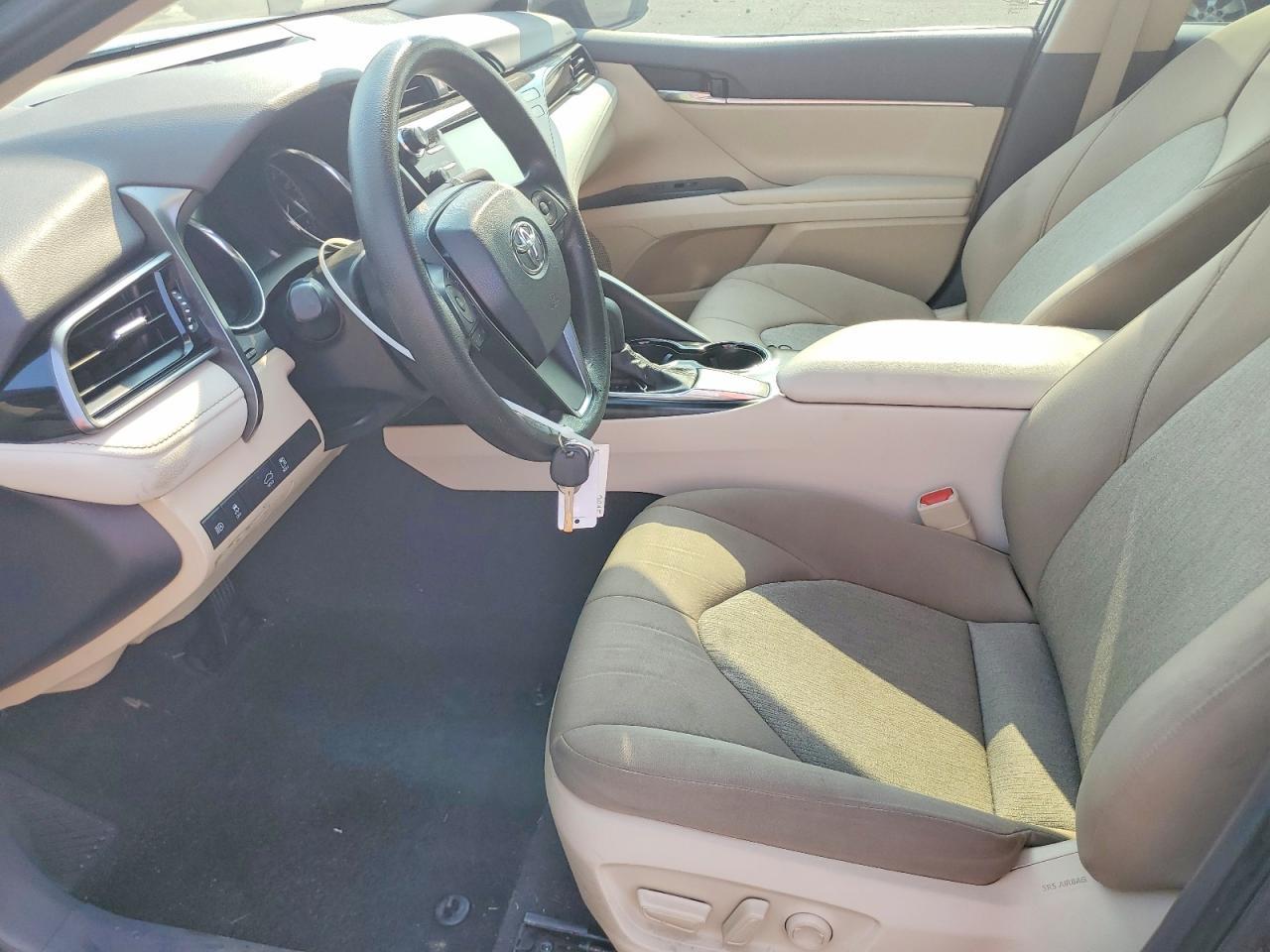 2020 Toyota Camry Le - Image 7