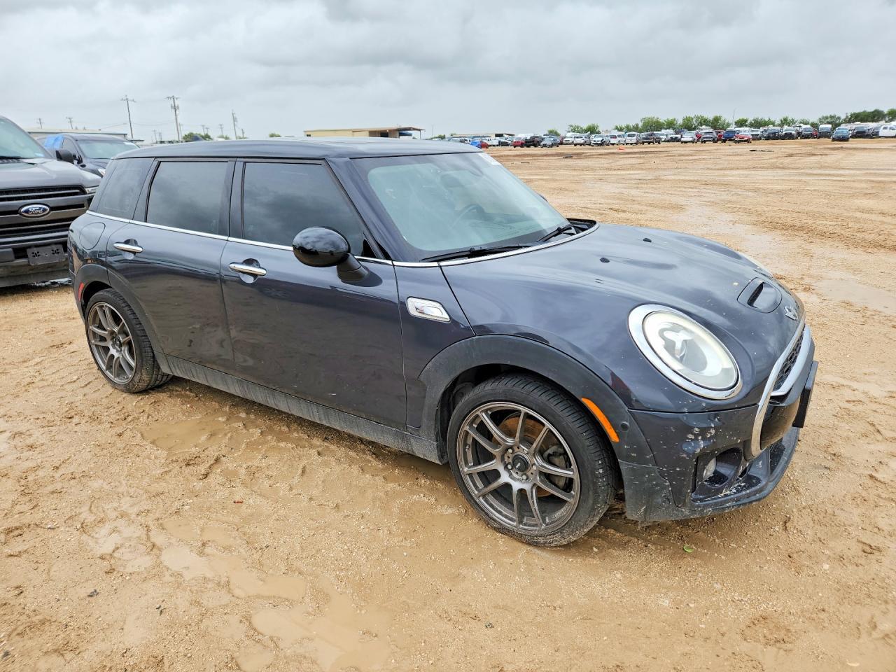 2018 Mini Cooper S Clubman - Image 4