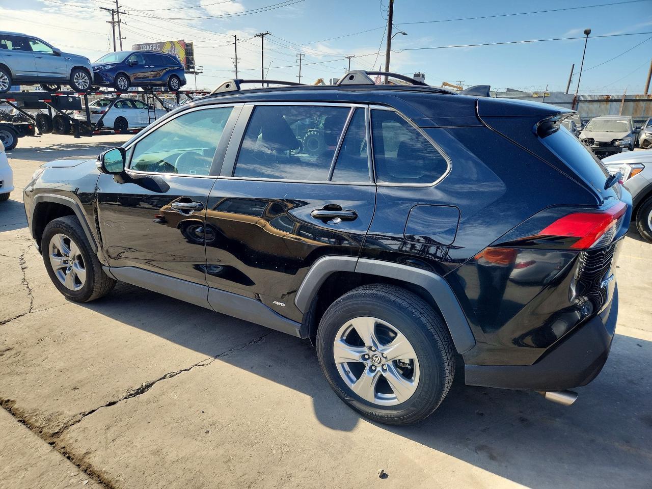 2024 Toyota Rav4 Le - Фото 2