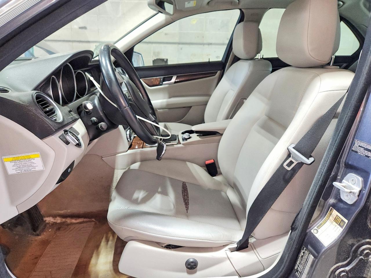 2013 Mercedes-Benz C-Class - Image 7