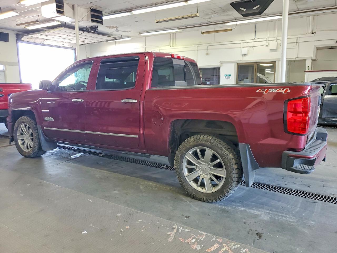 2014 Chevrolet Silverado K1500 High Country - Фото 2