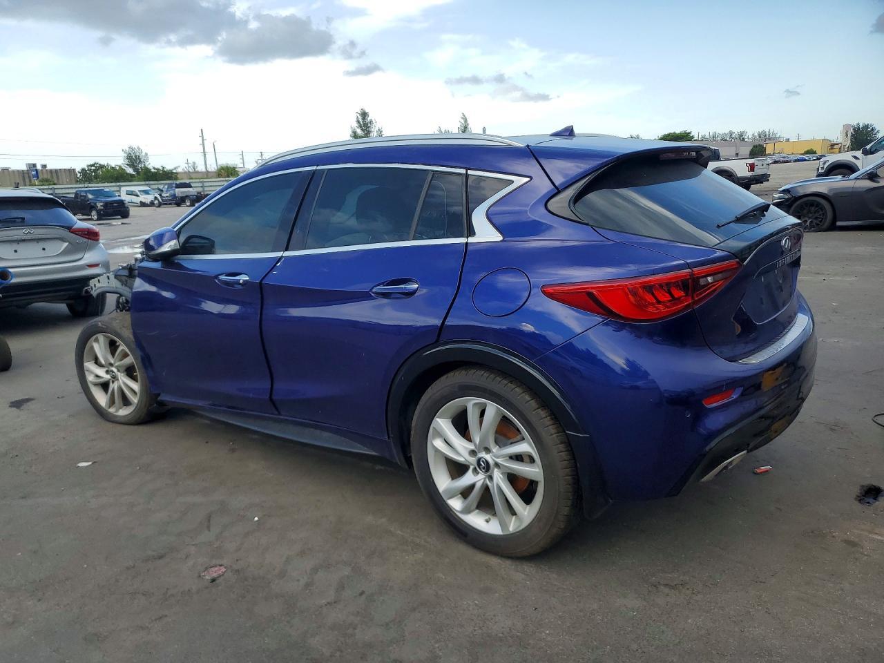 2019 Infiniti Qx30 Luxe - Image 2