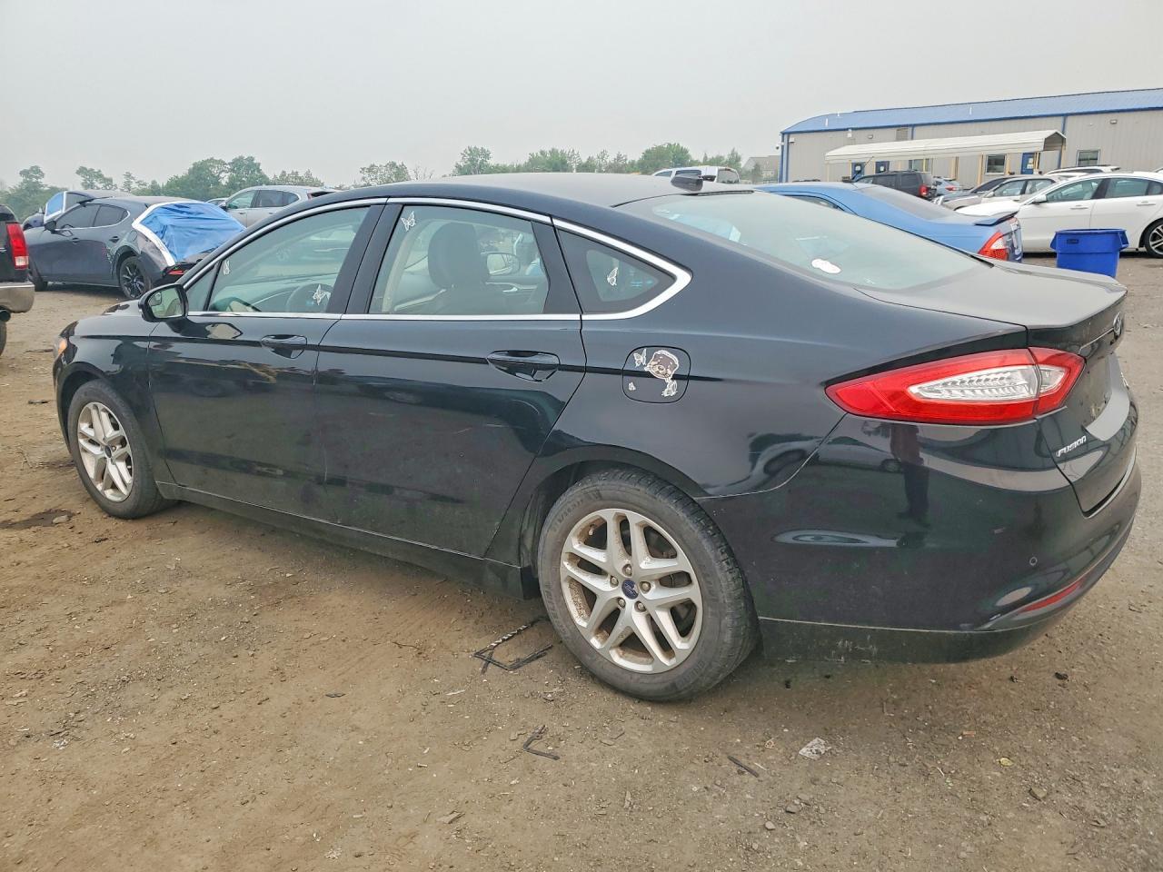2016 Ford Fusion Se - Image 2