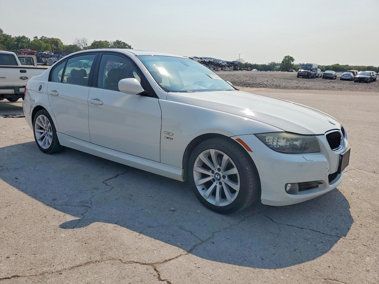 2011 BMW 328 Xi - Фото 4