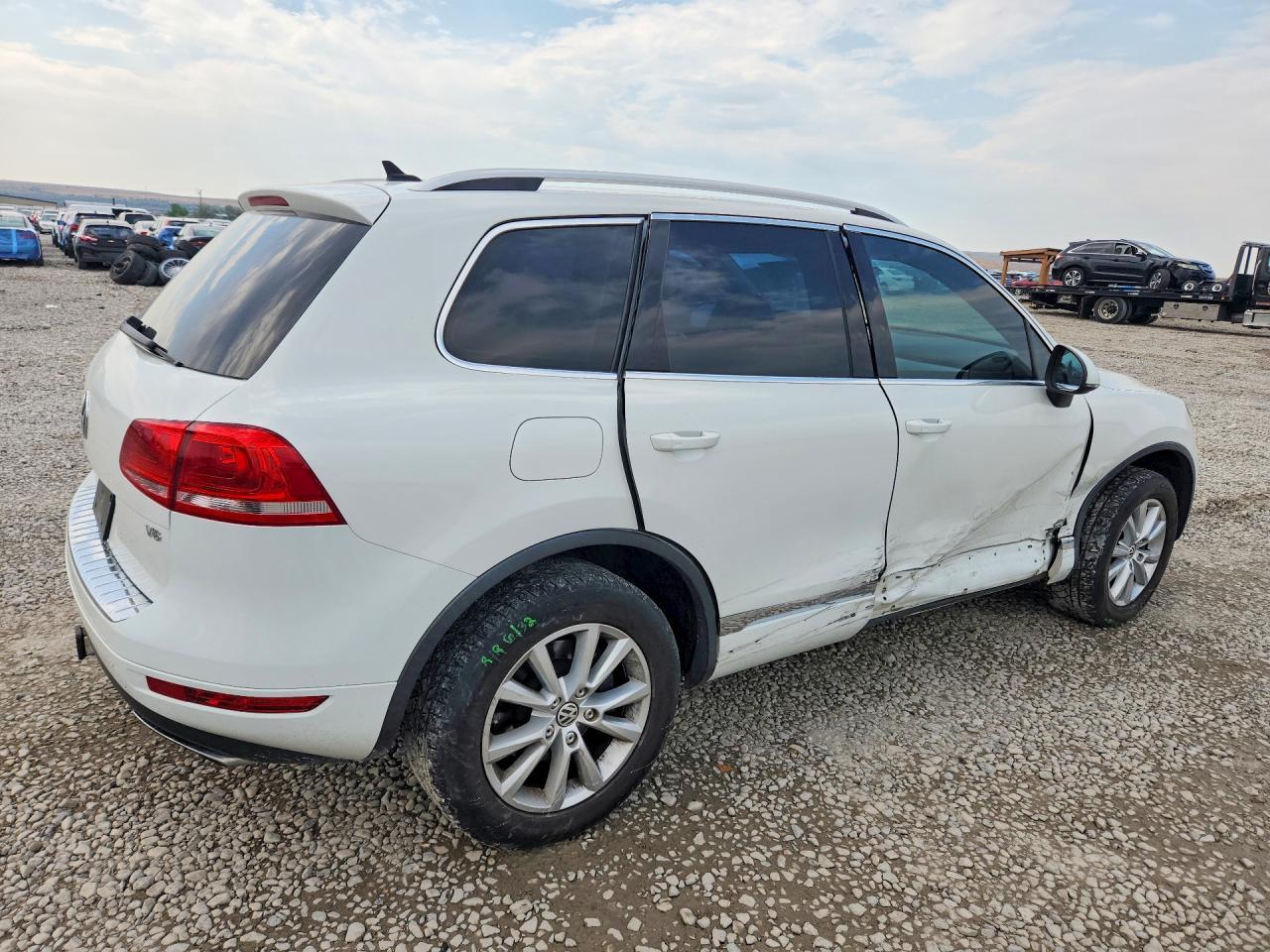 2014 Volkswagen Touareg V6 - Фото 3