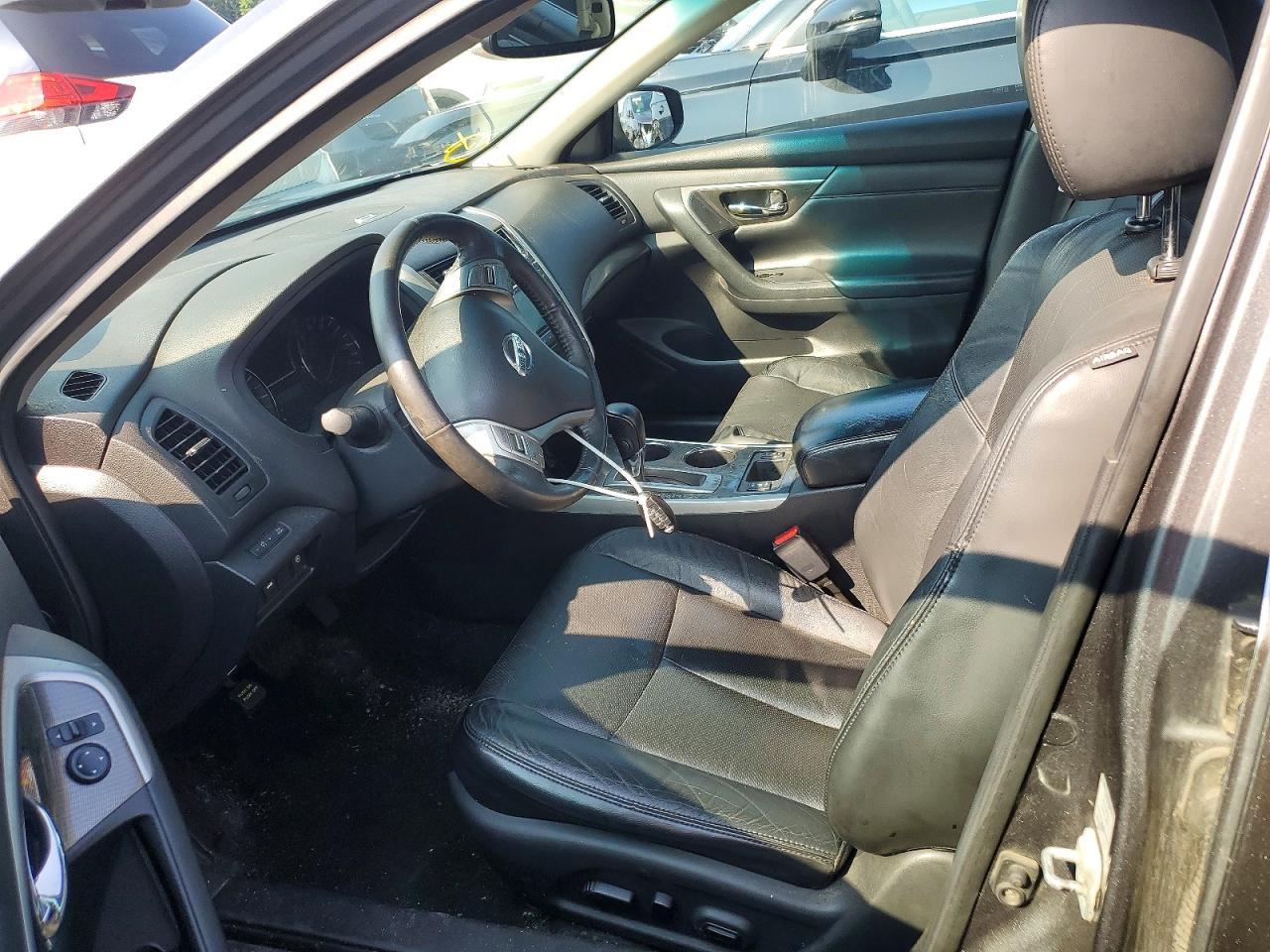 2015 Nissan Altima - Фото 7