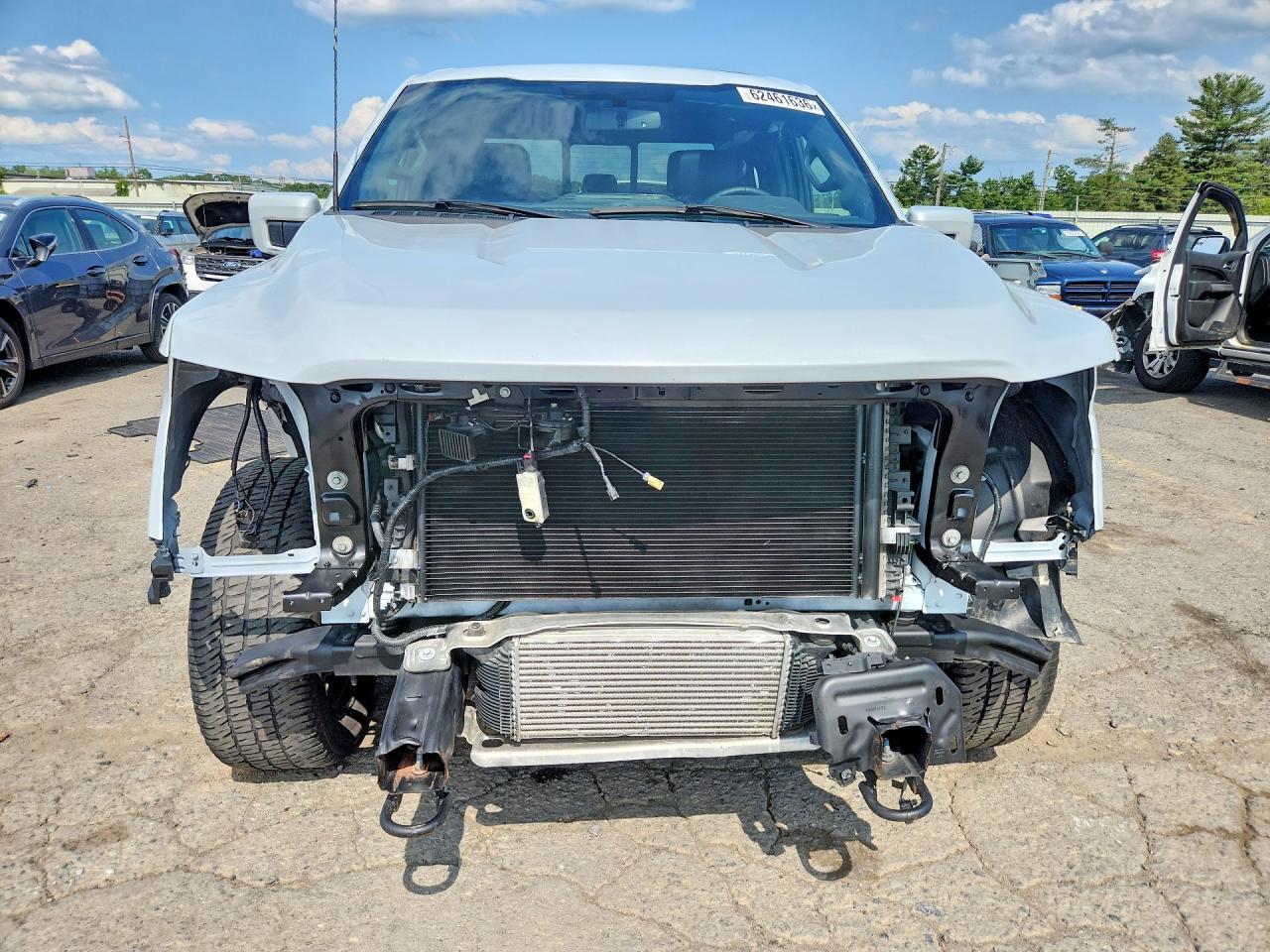 2025 Ford F150 Lariat - Фото 5