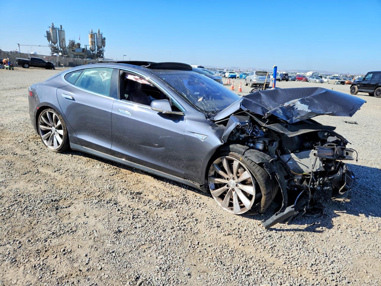 2015 Tesla Model S - Image 4
