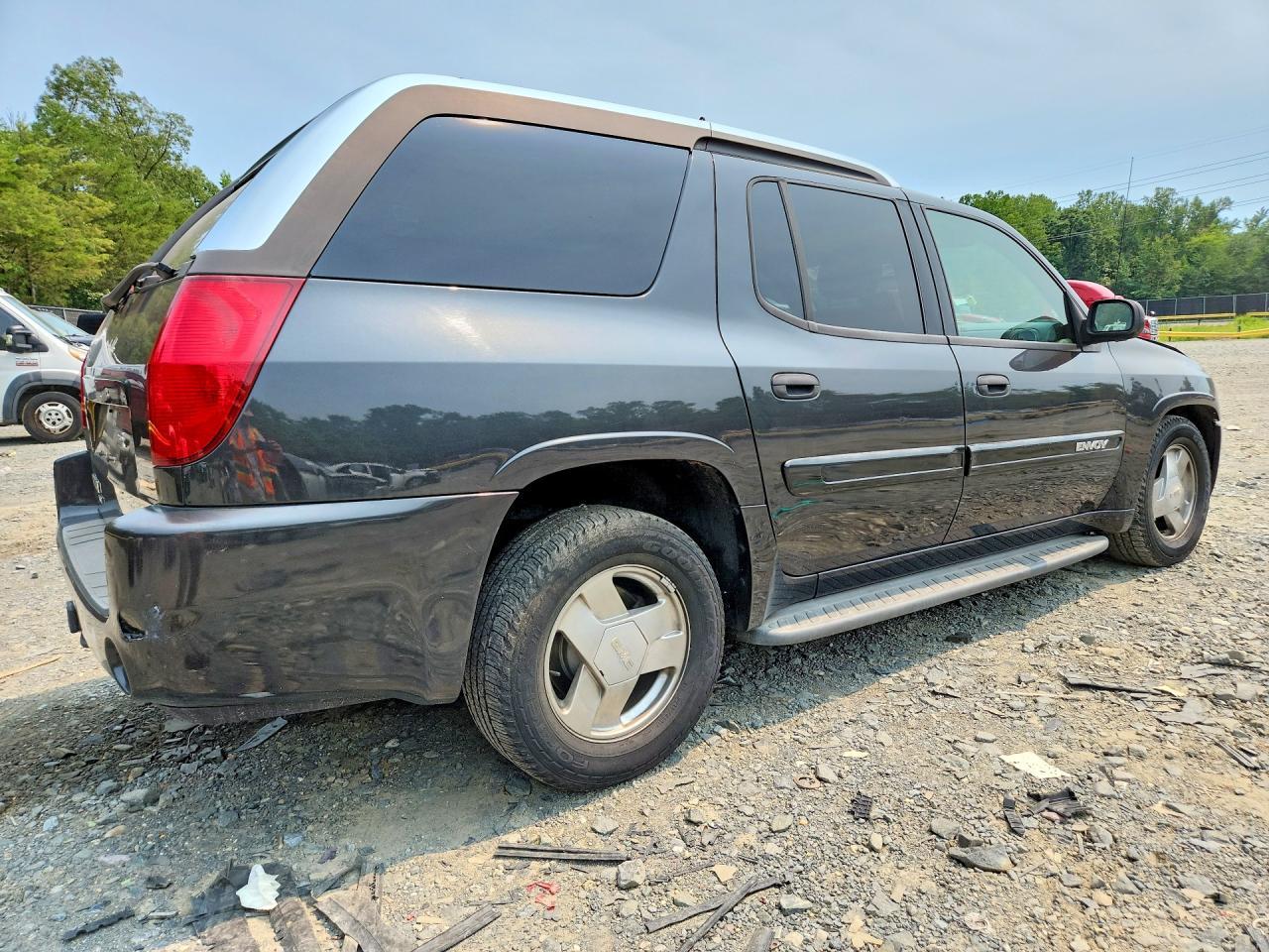 2004 GMC Envoy Xuv - Фото 3