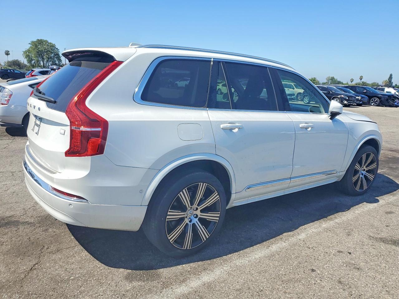 2024 Volvo Xc90 Plus - Image 3