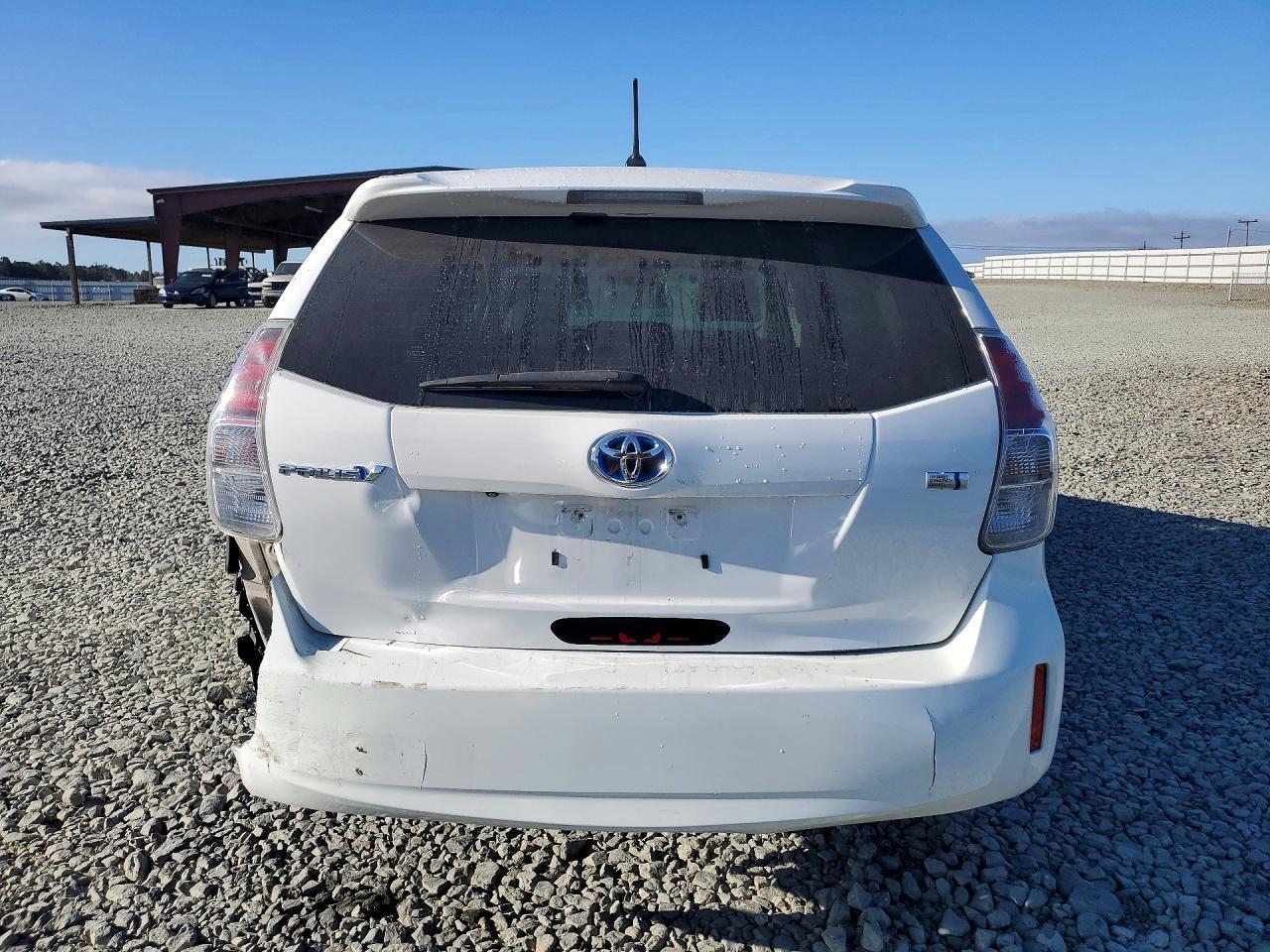 2017 Toyota Prius V Two - Фото 6