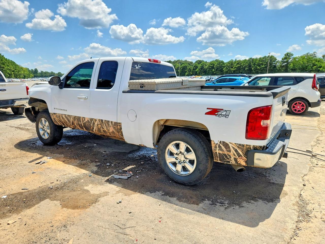 2008 Chevrolet Silverado K1500 - Фото 2
