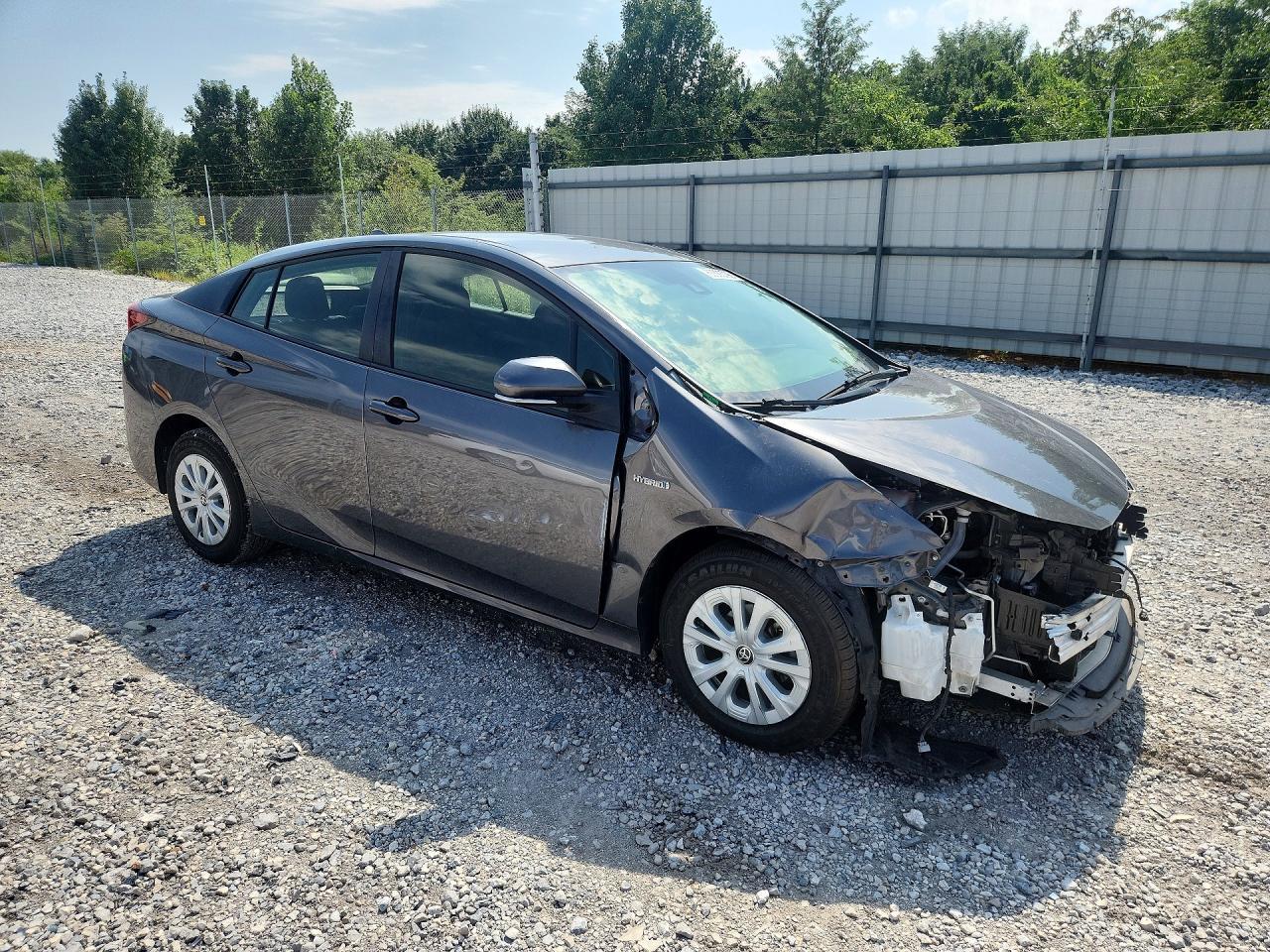 2019 Toyota Prius L Eco - Image 4