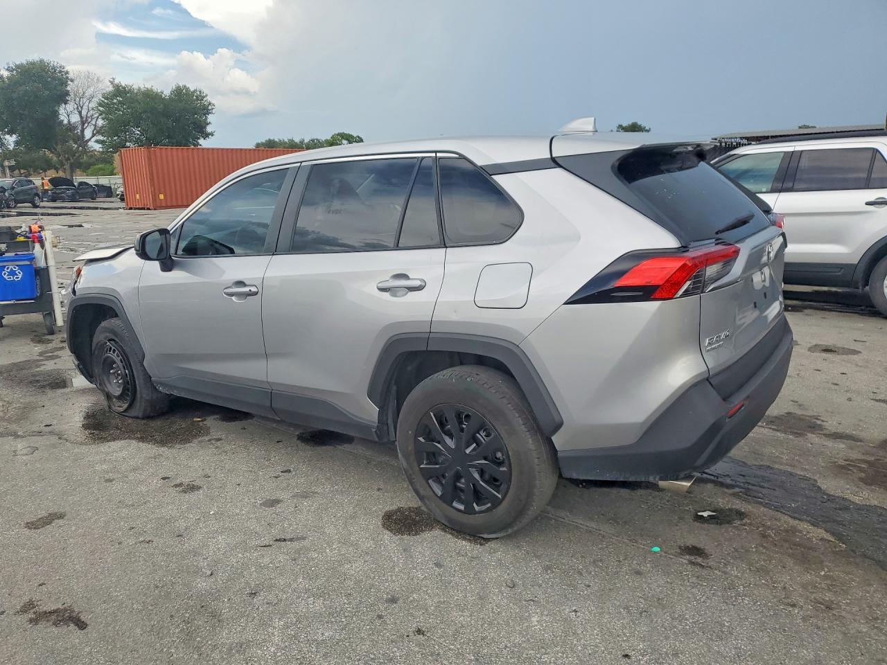 2025 Toyota Rav4 Le - Фото 2