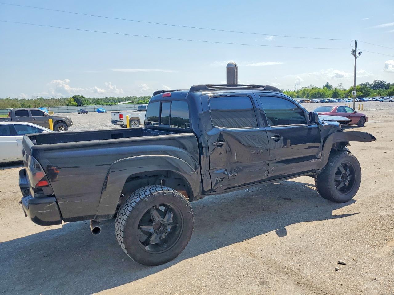 2011 Toyota Tacoma Double Cab Prerunner - Image 3