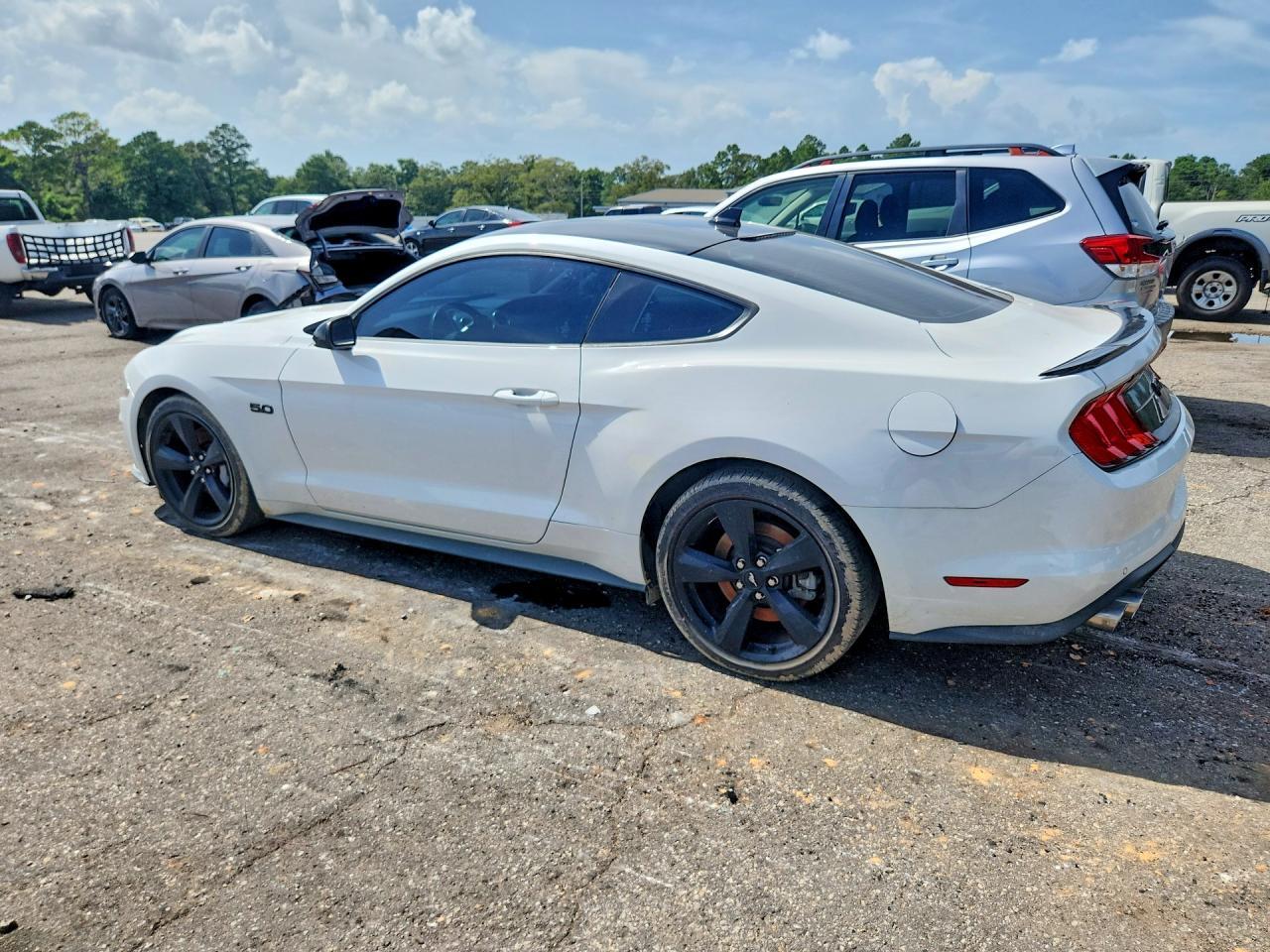 2022 Ford Mustang Gt - Фото 2